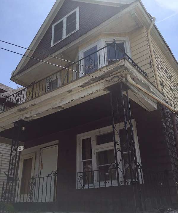 1st image of 21 Antwerp St