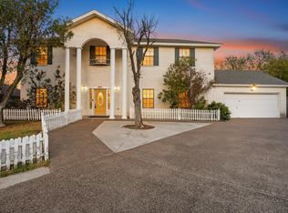 9013 Cliff Dr, Laredo, TX 78045