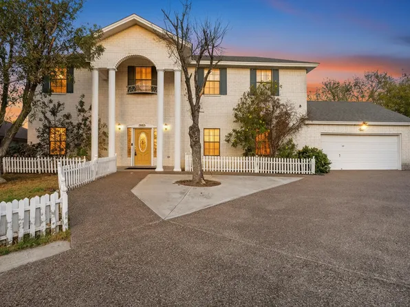 9013 Cliff Dr, Laredo, TX 78045