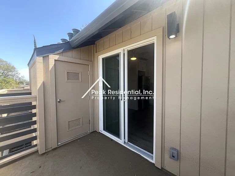 Gardenside Apartments — Photo 26