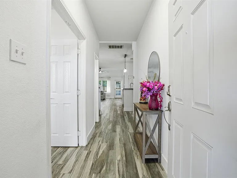 14410 Long Meadow Dr — Photo 4