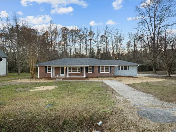 6833 Cherry Cir, Lithia Springs, GA 30122