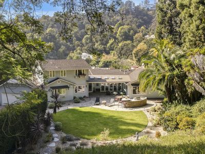 1250 Roscomare Rd, Los Angeles, CA, 90077
