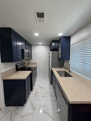 2518 Wanek Rd #C — Photo 7