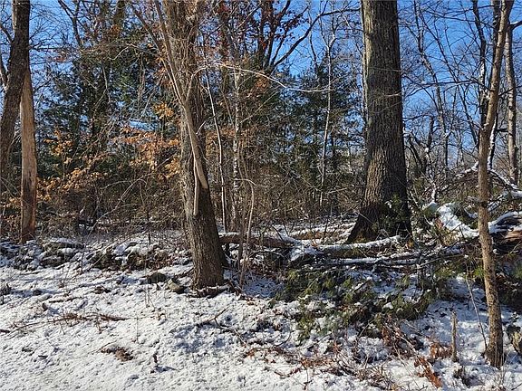 3rd image of 0 Winter St