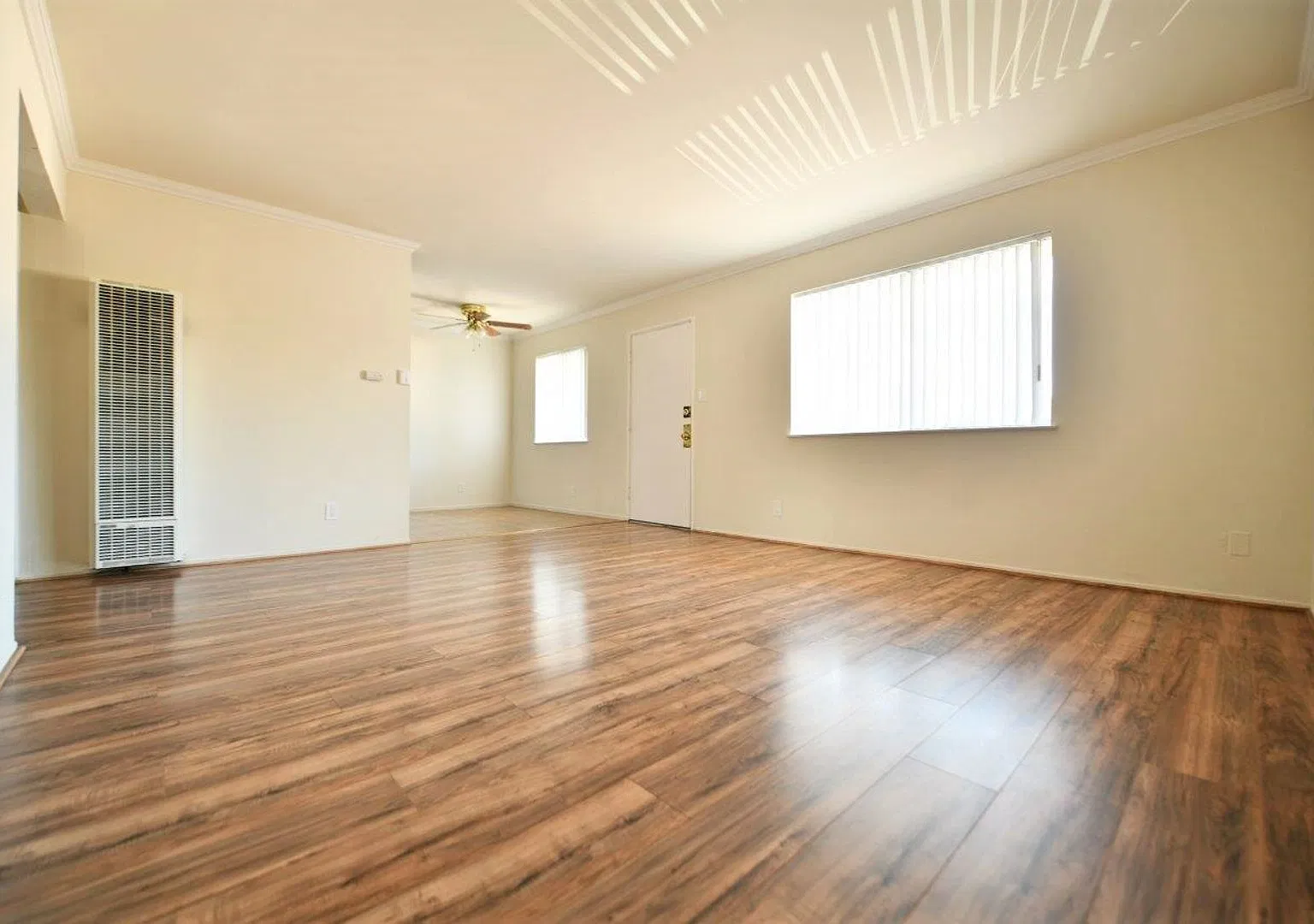 524 E 17th St. — Photo 3