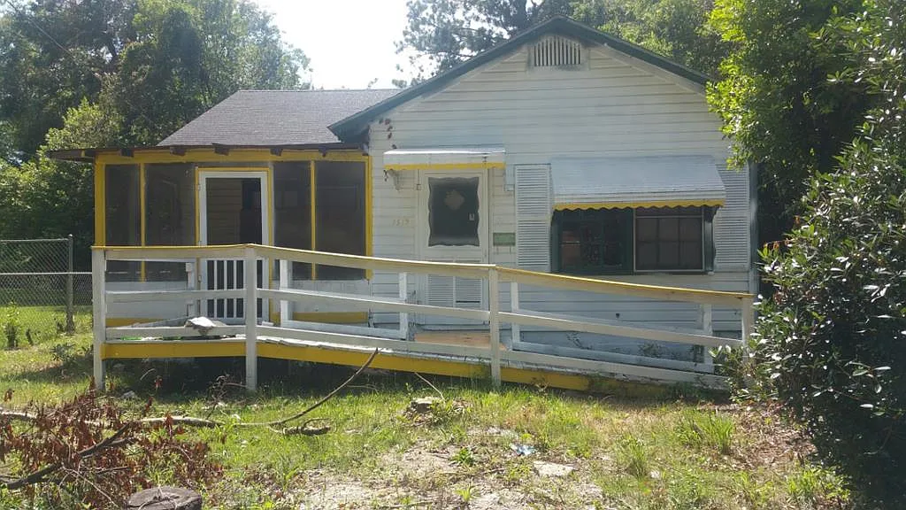 1519 Dexter Ave photo 1