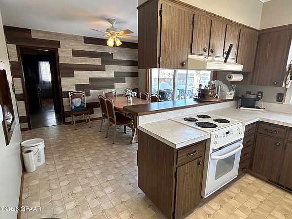 5th image of 1407 Manvel Ave