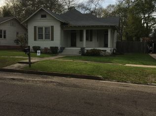 318 S 6th St, McComb, MS 39648