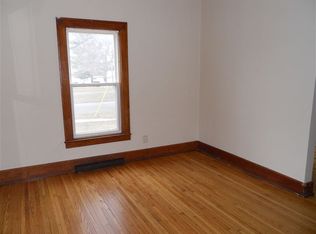 26059 Gibraltar Rd, Flat Rock, MI 48134