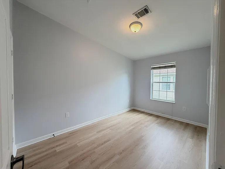 5289 Stacy St #5 — Photo 13