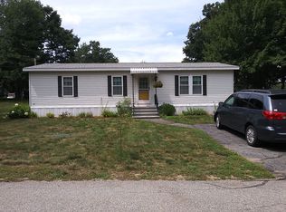 5 Amy Ln, Hampstead, NH 03841