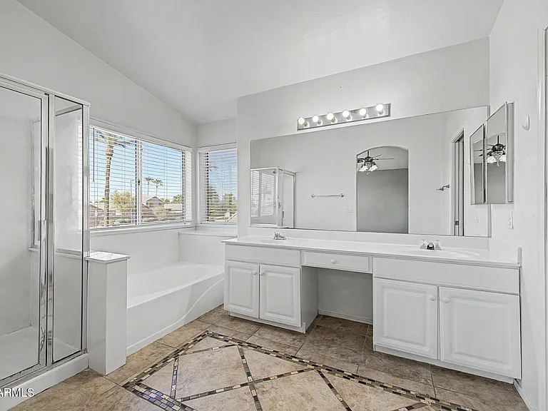 13166 W Cypress St — Photo 32