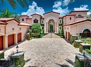 22 Tahiti Beach Island Rd, Coral Gables, FL 33143