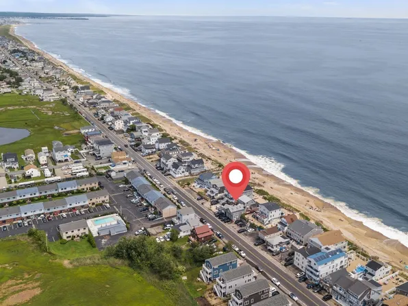 264 N End Blvd #2A, Salisbury, MA 01952