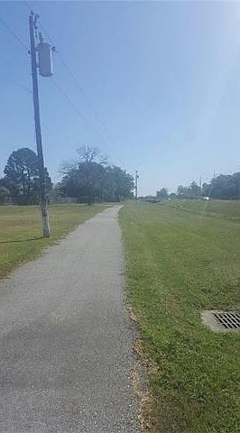 2nd image of 4790 Alexis Dr
