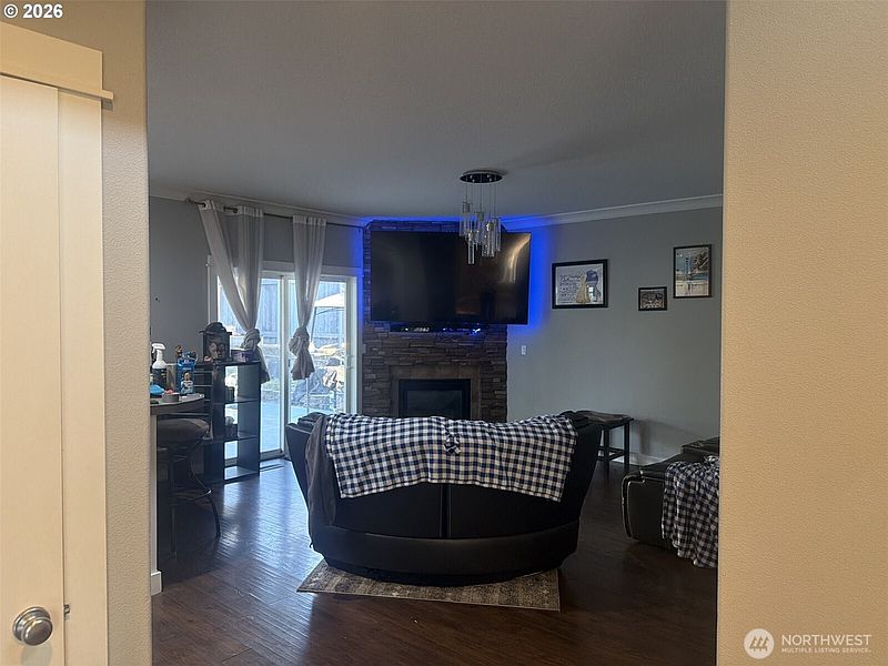4th image of 3709 NE 98th Street