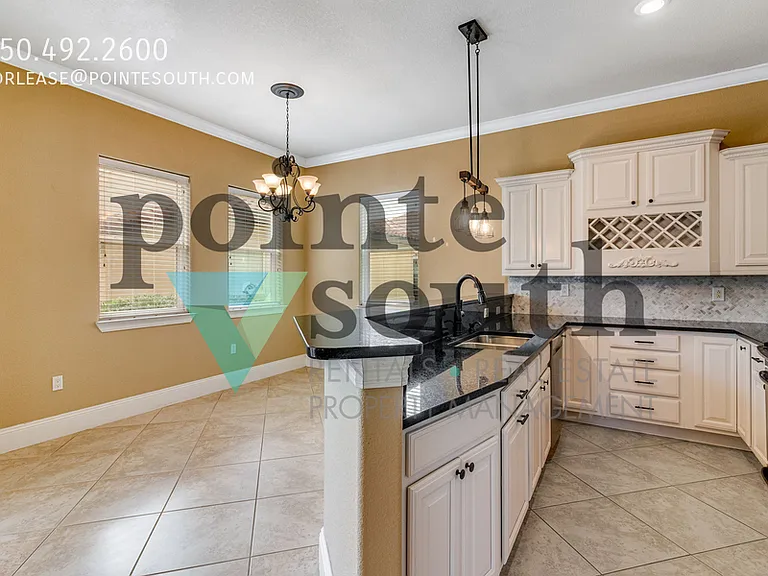 4691 Amhurst Cir — Photo 14