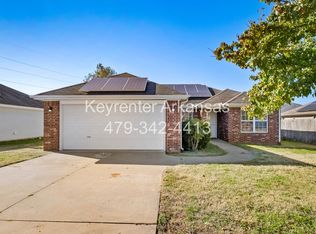 706 SW Sandrock Rd, Bentonville, AR 72712