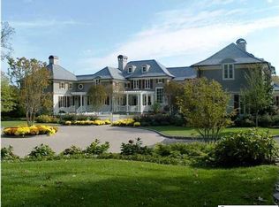 35 Blackpoint Horseshoe St, Rumson, NJ 07760