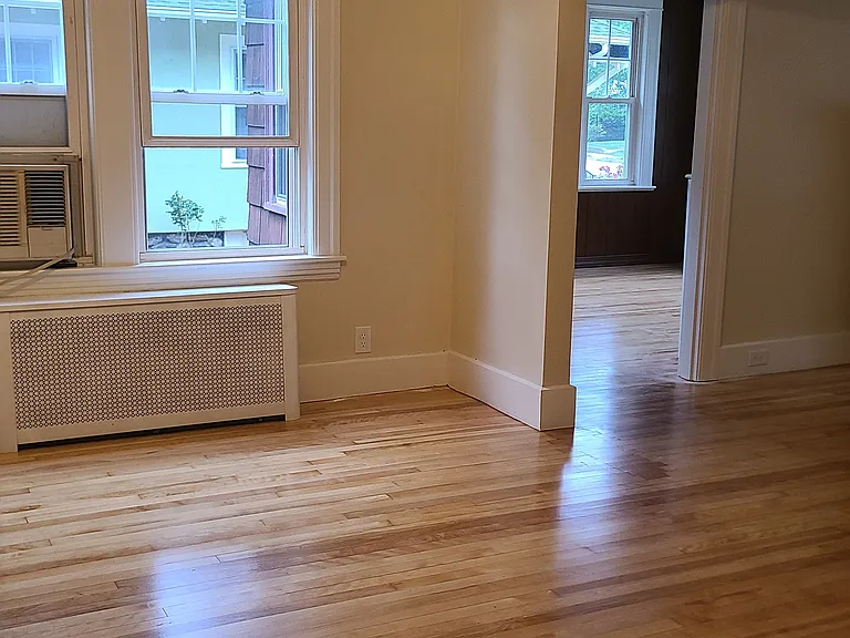 60 Richmond Ave #1 — Photo 5