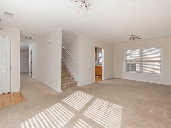 3rd image of 179 Ashewood Lake Dr