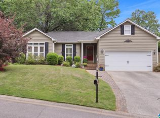 2584 Crossgate Pl, Vestavia Hills, AL 35216