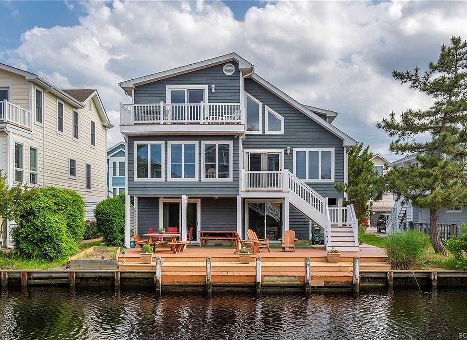 1st image of 133 Henlopen Dr