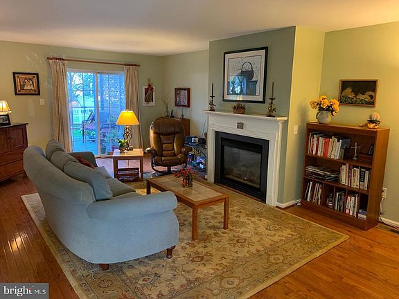 4th image of 123 Littondale Ct