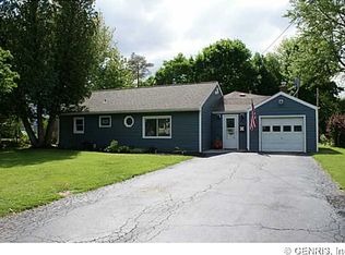 55 Mohawk St #W, Webster, NY 14580