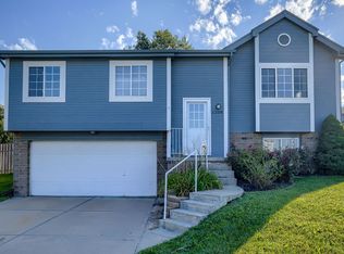 1208 Rawhide Rd, Papillion, NE 68046