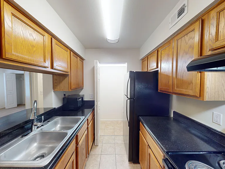 Lakewood Place — Photo 95