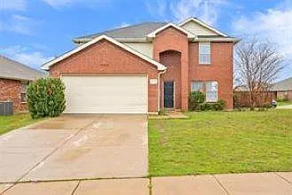 4 bed, 2592 sqft, $2,395 — Photo 1