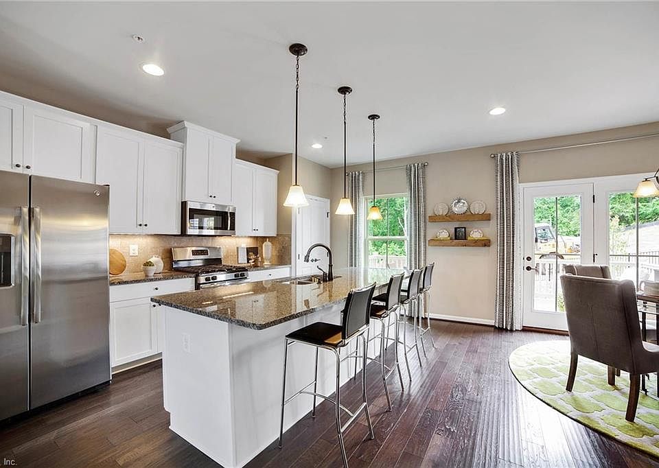 1st image of 504 Charles Porteus Ln