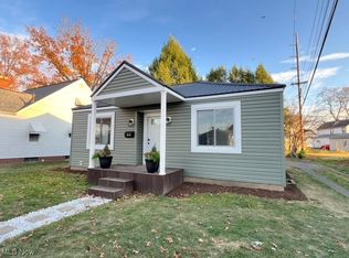 414 E Slingluff Ave, Dover, OH