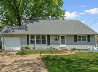 7101 Cheshire Ln, Saint Louis, MO