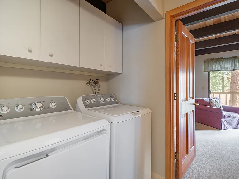 1001 Commonwealth Dr #252 — Photo 16