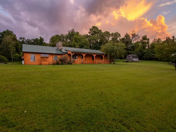 445 Sunny Lane Private Dr, Piney Flats, TN 37686
