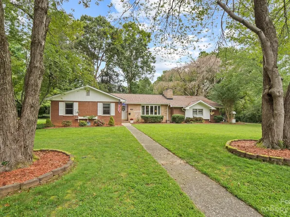 3138 Florida Dr #11, Hendersonville, NC 28792