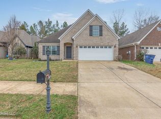 9849 Southern Oak Way, Olive Branch, MS 38654