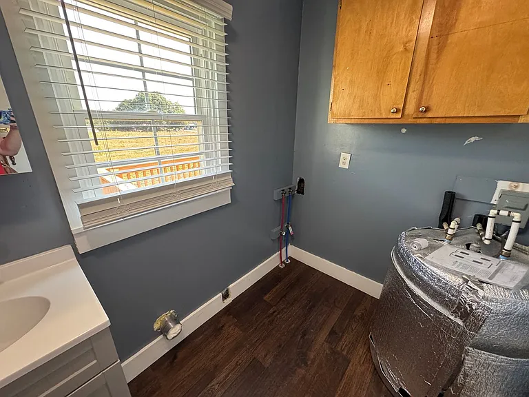 3061 Lee Rd — Photo 12