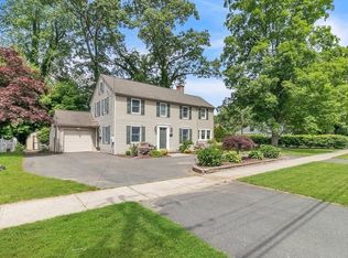 460 Laurel St, Longmeadow, MA 01106