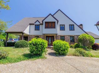 8848 Scenic Hills Dr, Pensacola, FL 32514