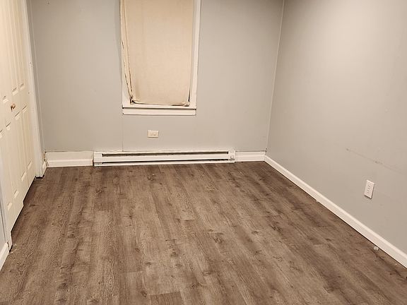 4th image of 305 Northumberland St #1