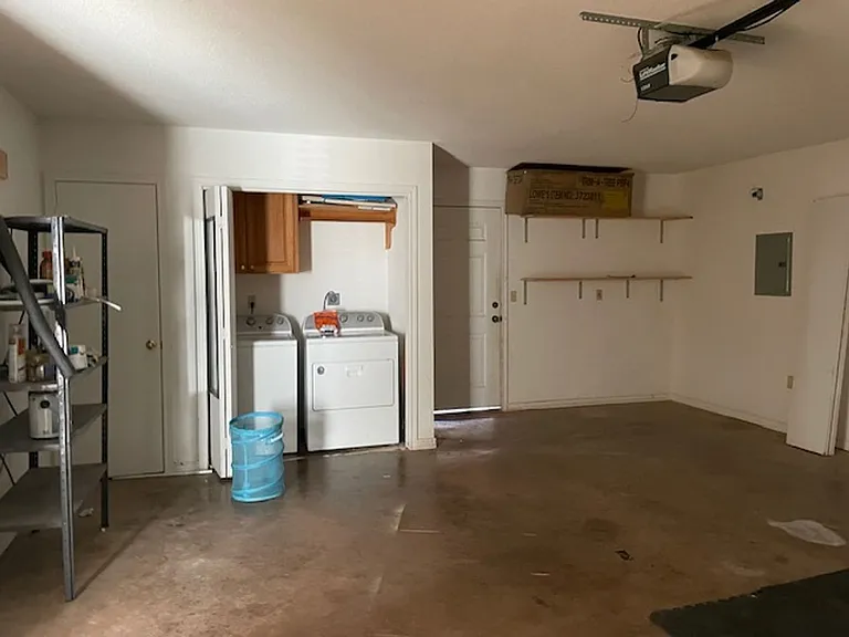 1118 Seamans Way — Photo 4