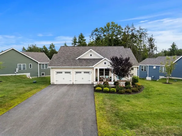 59 Three Ponds Drive, Brentwood, NH 03833