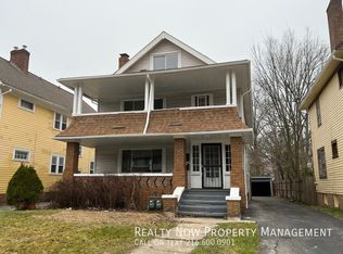 872 Helmsdale Rd UNIT 1, Cleveland, OH 44112