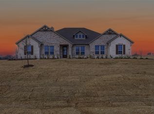 810 Valley Ridge Rd, Van Alstyne, TX 75495