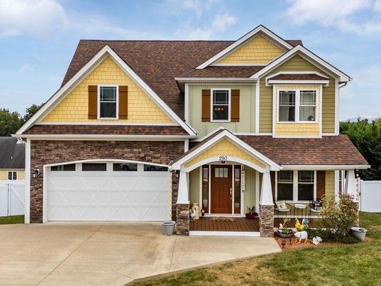290 Windsor Dr, Fishersville, VA 22939