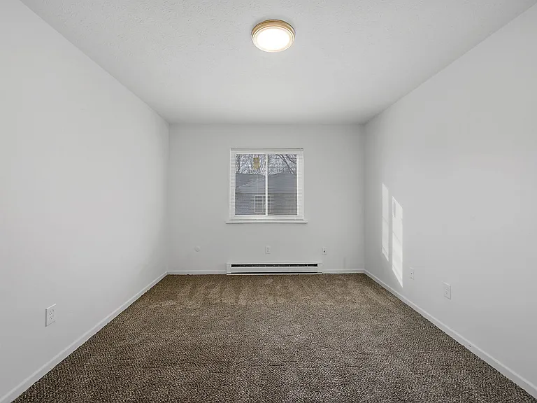 Waynedale Circle Apartments — Photo 13